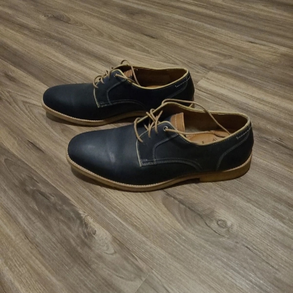 Johnston & Murphy Navy Leather Oxfords